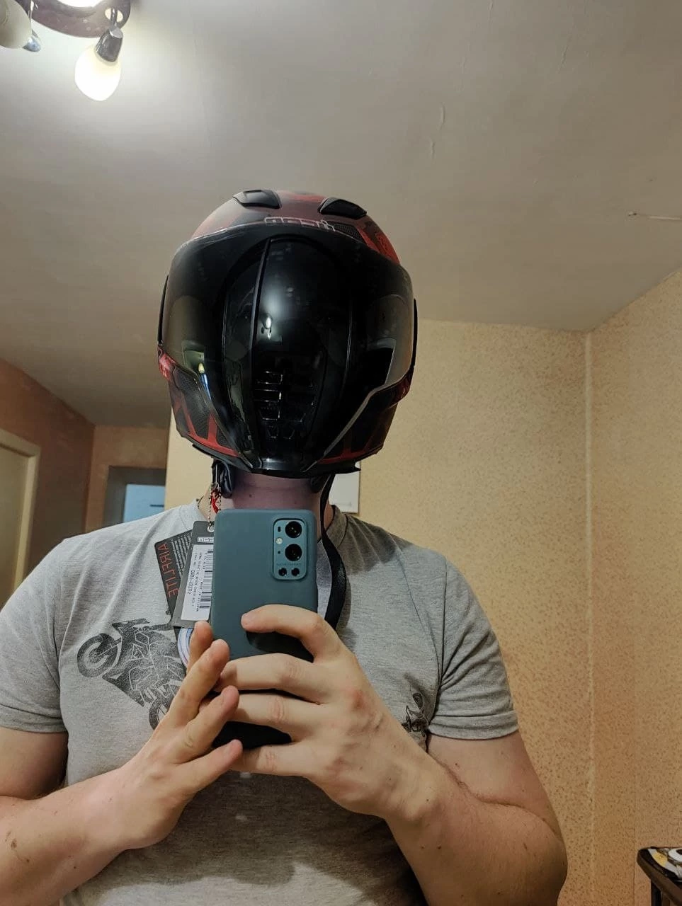 Review about the Icon Airflite Blockchain motorcycle helmet red №8894